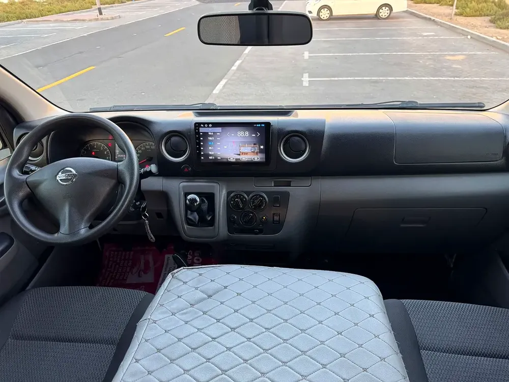 Nissan Urvan 2019 NV350 Hiroof 15 Seater GCC - Image 16