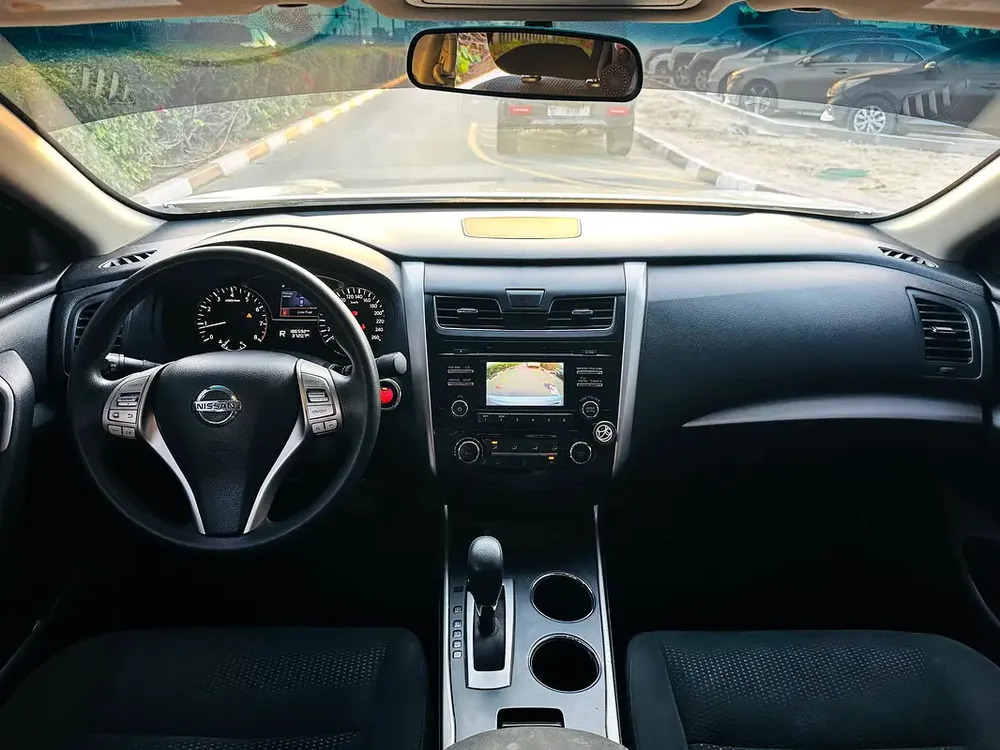Nissan Altima 2016 SV | GCC Specs | Well Maintained - Image 7