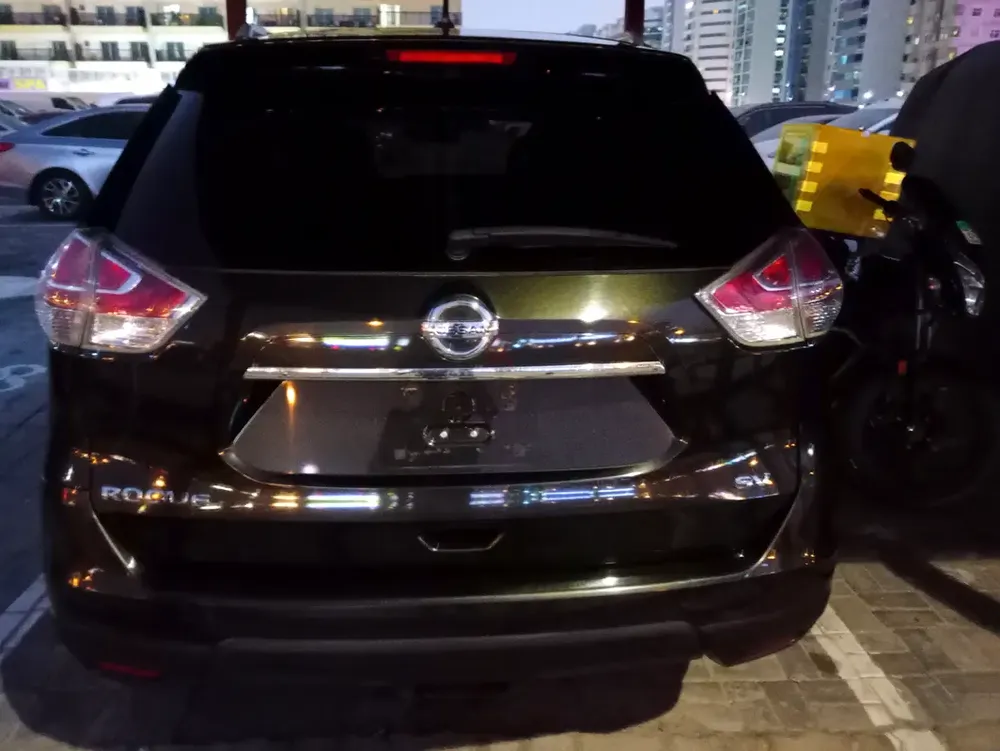 7 seater Nissan X-trail Sv Rouge 2.5L USA fresh imported excellent 👌 condition - Image 4