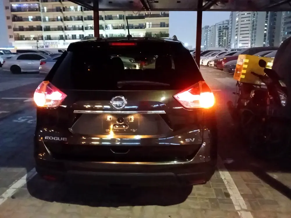 7 seater Nissan X-trail Sv Rouge 2.5L USA fresh imported excellent 👌 condition - Image 7