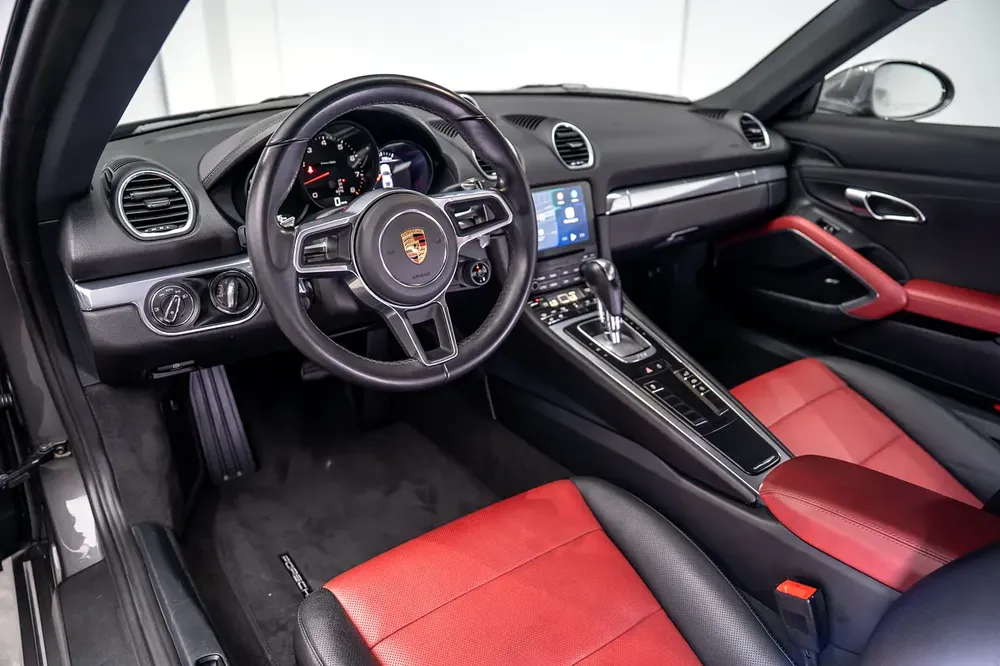 Full Dealer Service History • GCC - Image 10