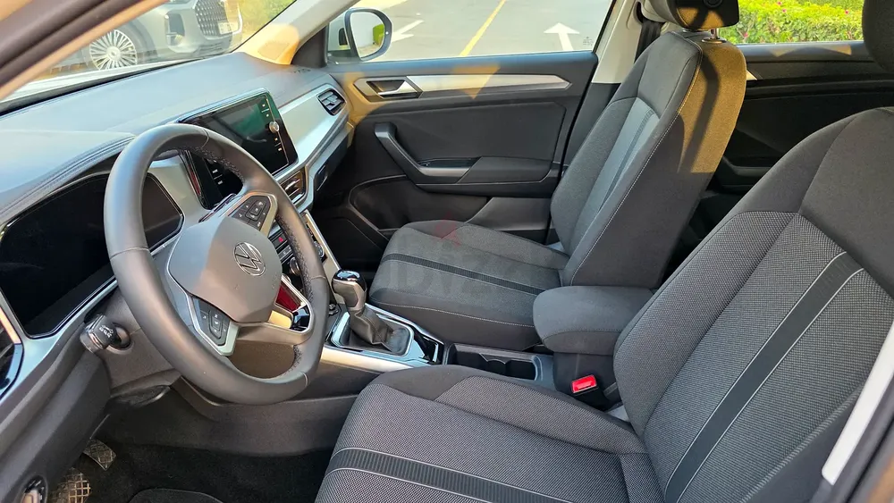 2023 VW T-Roc Life GCC | Full VW Service History | No Accidents | Excellent Condition - Image 15