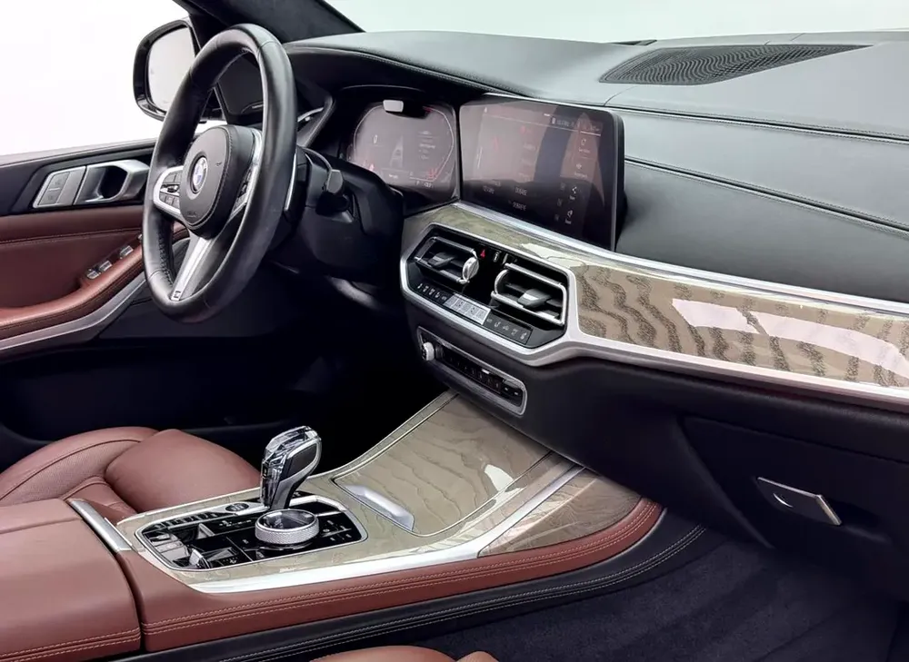 2020 BMW X7 xDrive40i M-Sport, 2026 BMW Warranty + Service Pack, Full BMW Service History, GCC - Image 11