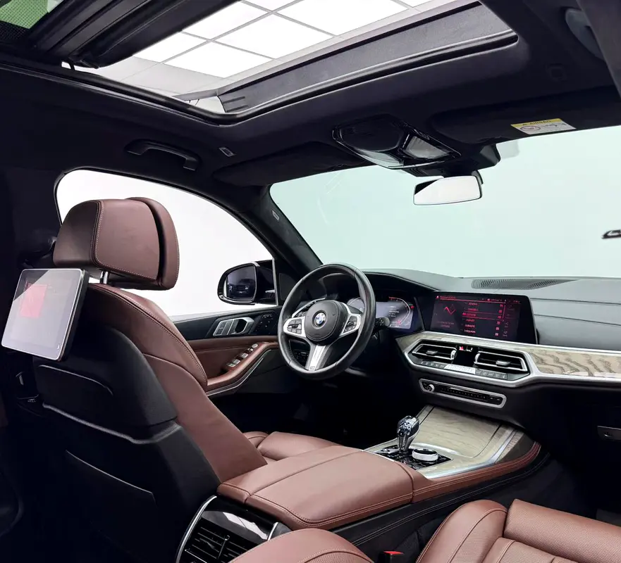 2020 BMW X7 xDrive40i M-Sport, 2026 BMW Warranty + Service Pack, Full BMW Service History, GCC - Image 13