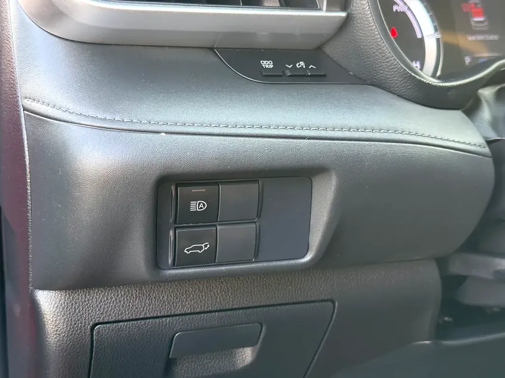 2021 TOYOTA HIGHLANDER LE HYBRID IMPORTED FROM USA - Image 16