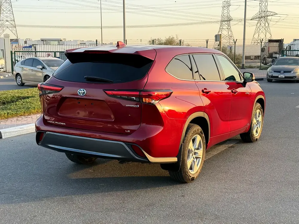 2021 TOYOTA HIGHLANDER LE HYBRID IMPORTED FROM USA - Image 4