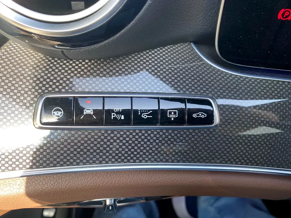 2018 MERCEDES E43 AMG 3.0L BITURBO 4MATIC || GCC || FULLY LOADED || MASTERPIECE|| PERFECT CONDTION - Image 10