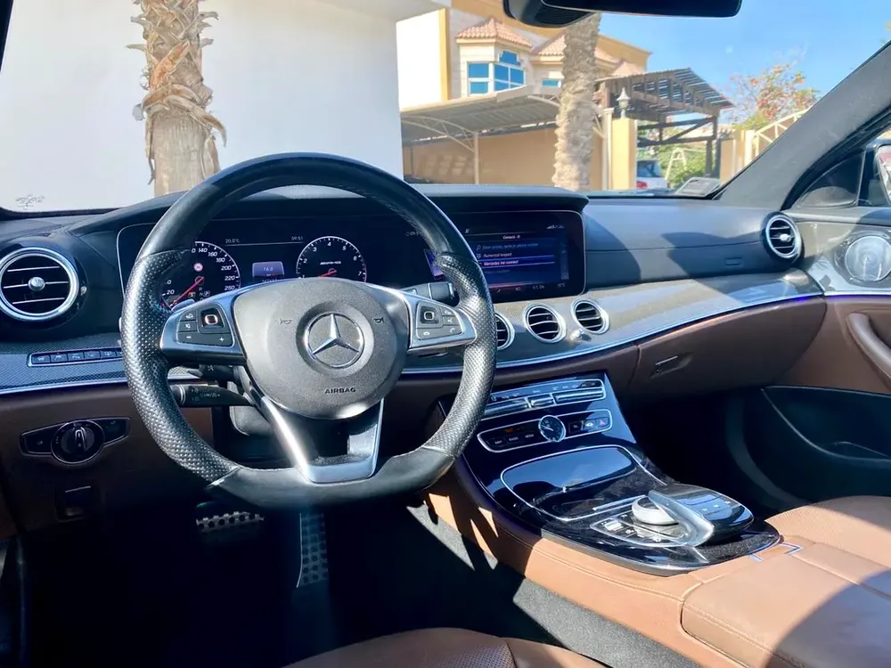 2018 MERCEDES E43 AMG 3.0L BITURBO 4MATIC || GCC || FULLY LOADED || MASTERPIECE|| PERFECT CONDTION - Image 13
