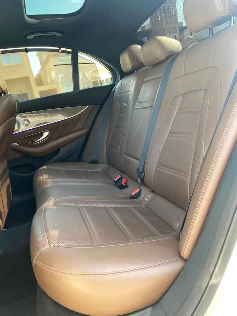 2018 MERCEDES E43 AMG 3.0L BITURBO 4MATIC || GCC || FULLY LOADED || MASTERPIECE|| PERFECT CONDTION - Image 14