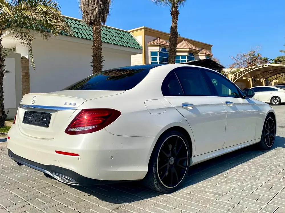 2018 MERCEDES E43 AMG 3.0L BITURBO 4MATIC || GCC || FULLY LOADED || MASTERPIECE|| PERFECT CONDTION - Image 7