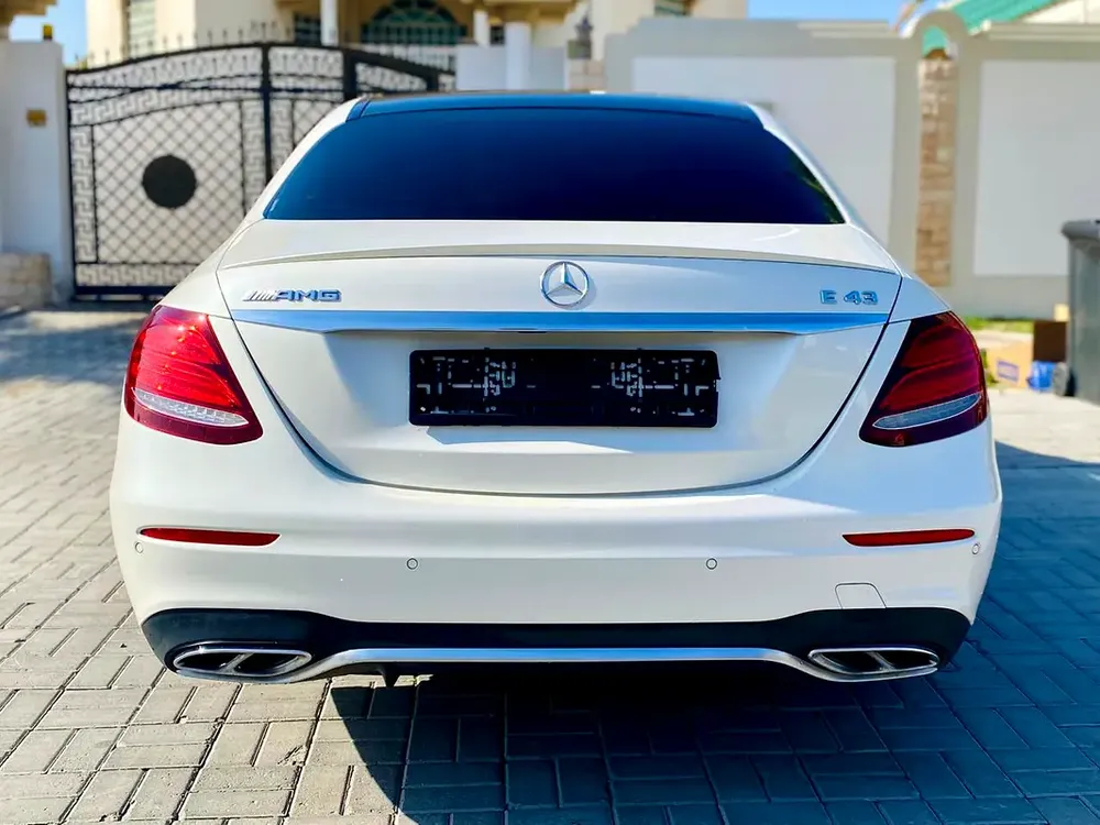 2018 MERCEDES E43 AMG 3.0L BITURBO 4MATIC || GCC || FULLY LOADED || MASTERPIECE|| PERFECT CONDTION - Image 8