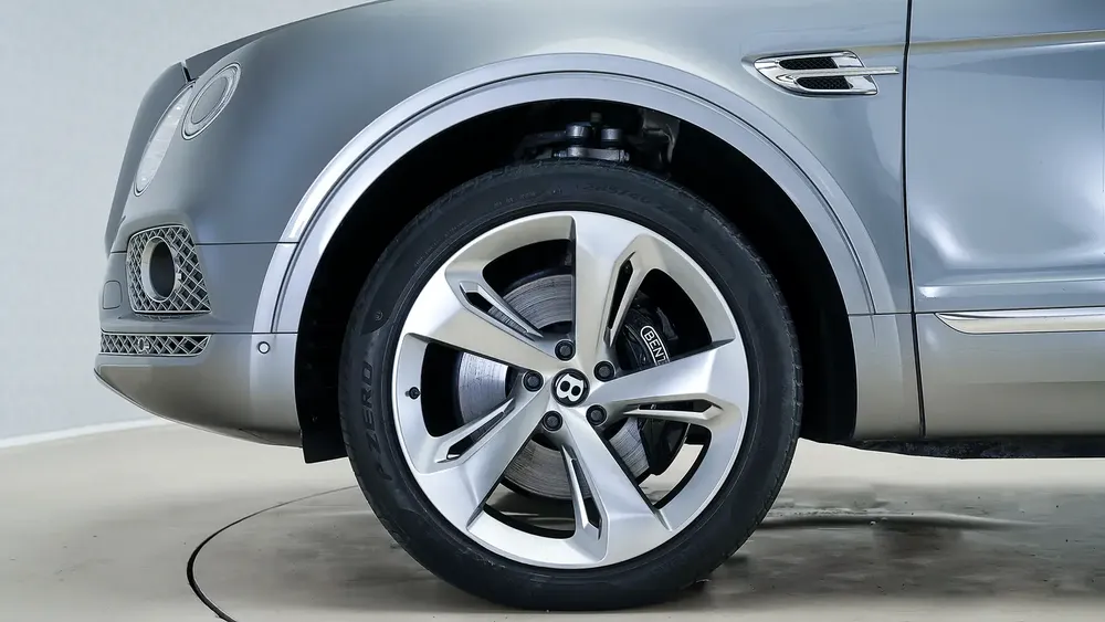 Bentayga W12 | AED 12,168 PM | Up to 3 Years Warranty | GCC - Image 11
