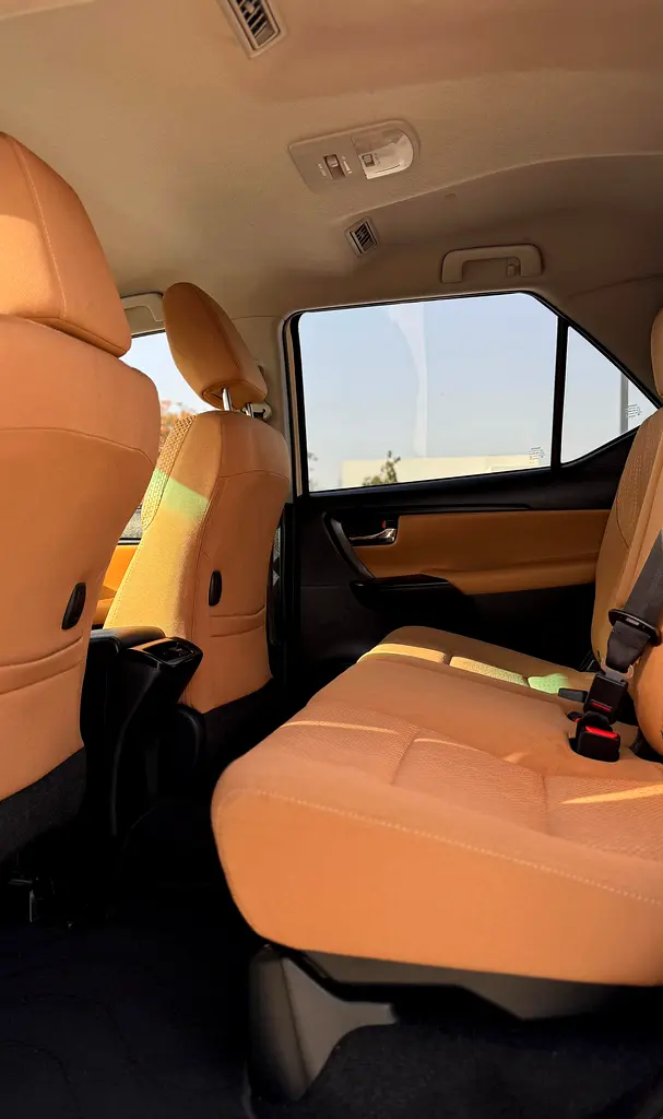 2022/Toyota/Fortuner/2.7 ltr/GCC/Immaculate Condition/Own in Cash/Auto Loan at 0% Down Payment - Image 13