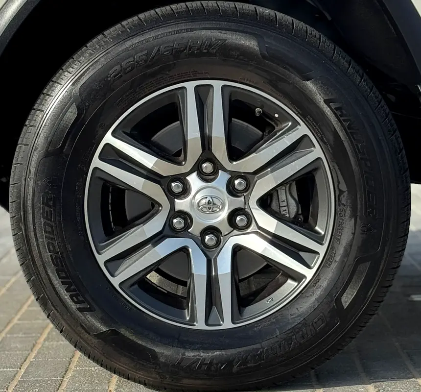 2022/Toyota/Fortuner/2.7 ltr/GCC/Immaculate Condition/Own in Cash/Auto Loan at 0% Down Payment - Image 14