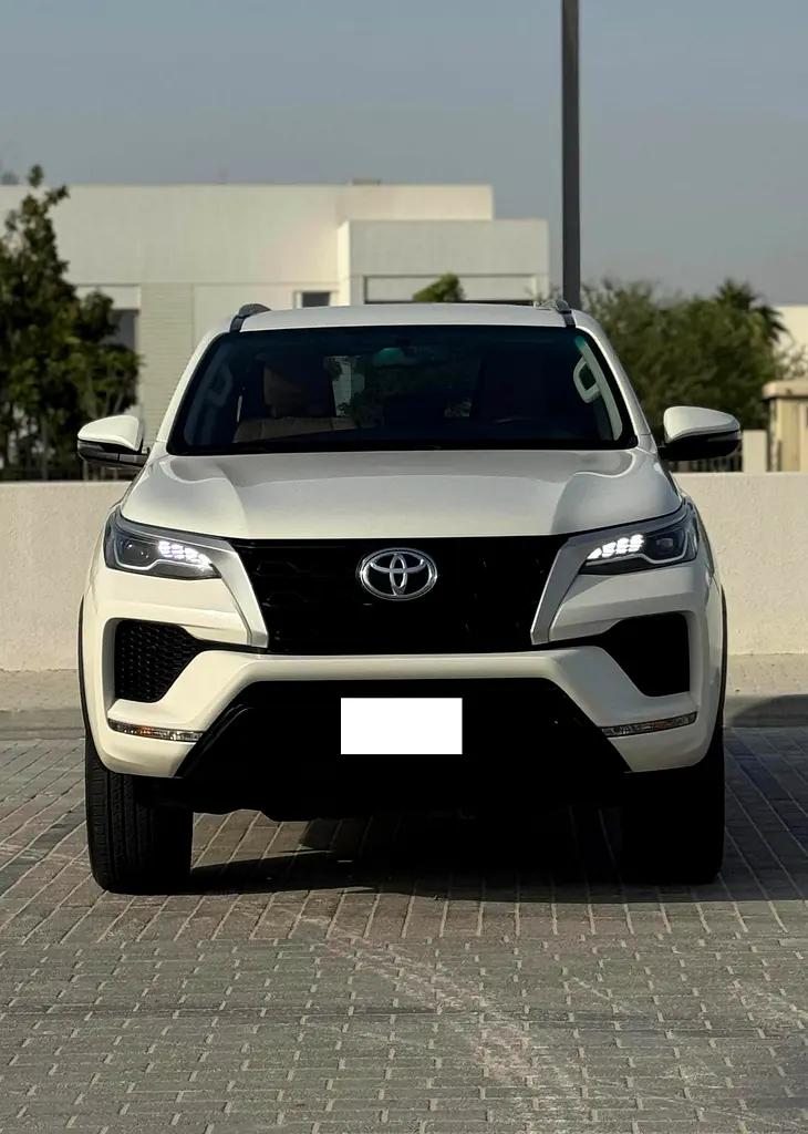 2022/Toyota/Fortuner/2.7 ltr/GCC/Immaculate Condition/Own in Cash/Auto Loan at 0% Down Payment - Image 7
