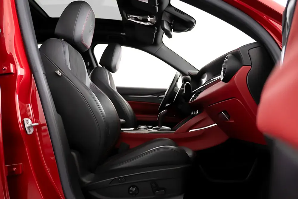 2,960 AED / 60 month’s | 0% DP | 2020 Alfa Romeo Stelvio Quadrifoglio - Image 7