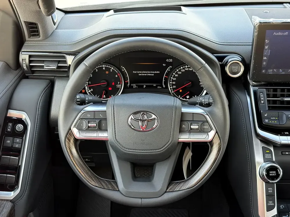 Toyota Land Cruiser VXR 2023 GCC Specs - Image 16