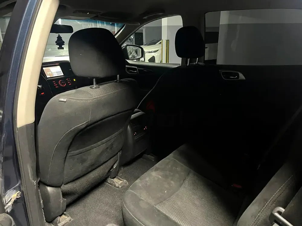 *CANADIAN SPEC* DRIVES GOOD * - Image 12