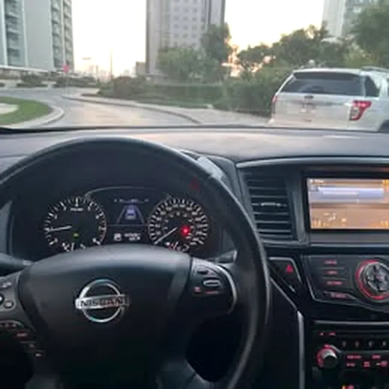 *CANADIAN SPEC* DRIVES GOOD * - Image 9