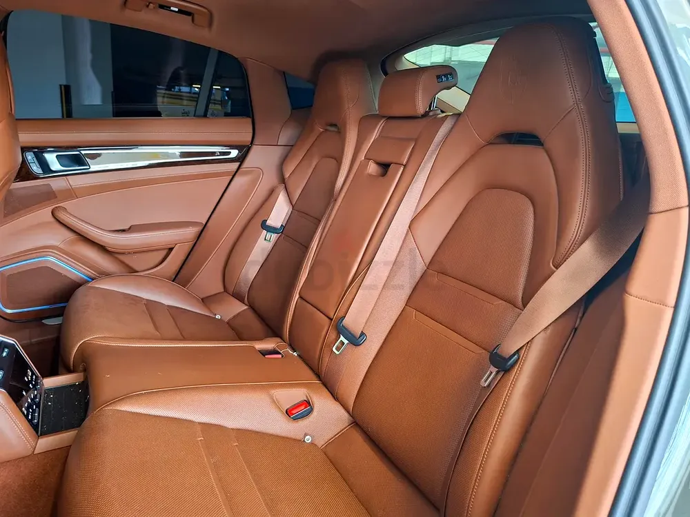 AED 6078/month | 2023 Porsche Panamera  | GCC Specs | Ref#462202 - Image 13