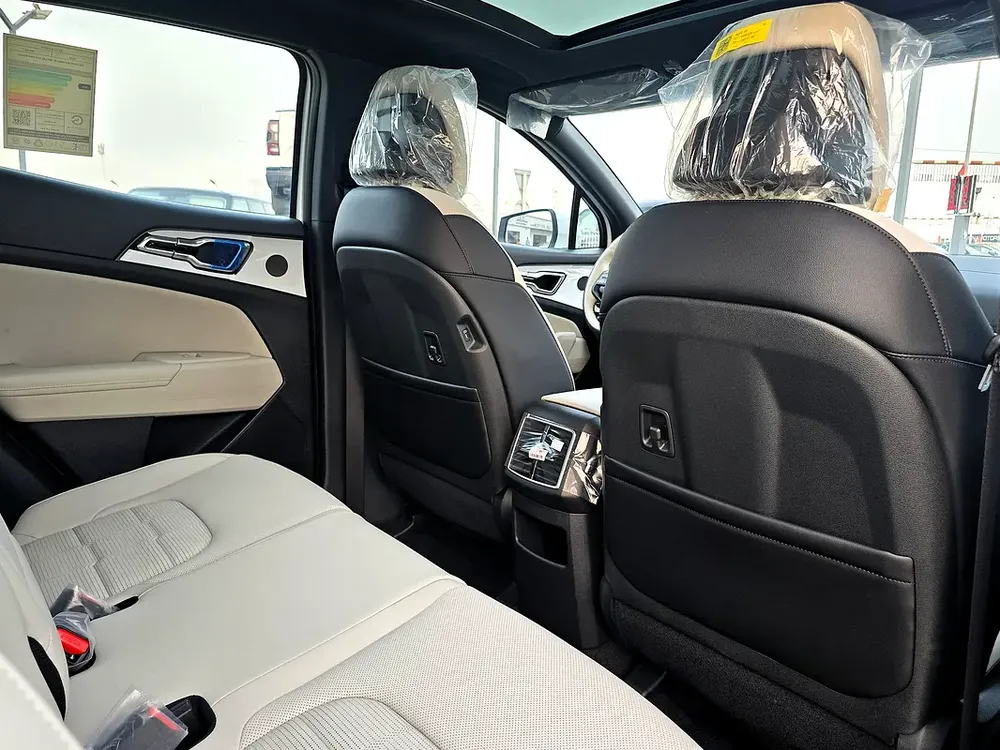 Kia Sportage  full option 2.0l A/T FWD SUV White Color Gcc 2026 Model - Image 13