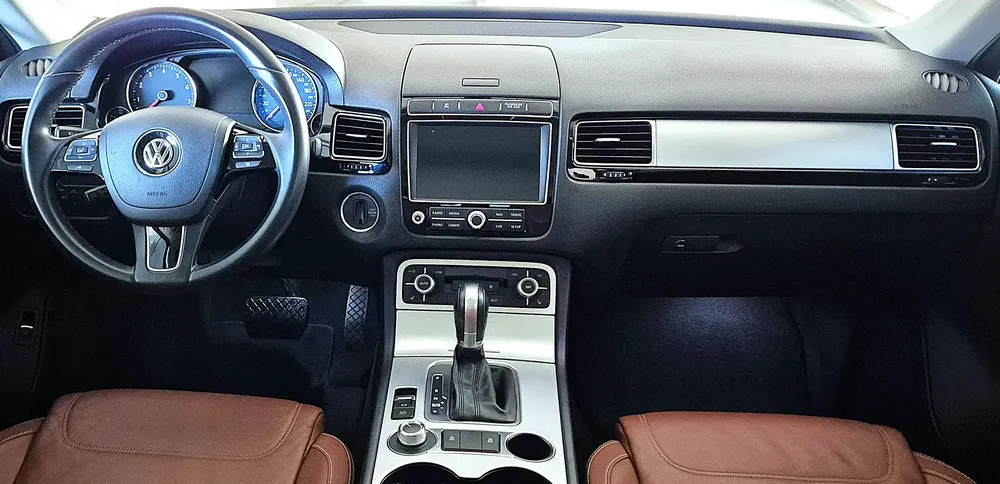 BEST!!! AGENCY MAINTAINED TOUAREG R LINE GCC !!! - Image 8