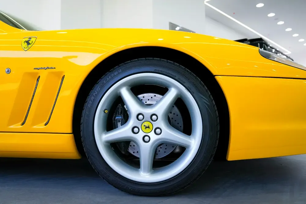 2001 Ferrari 550 Maranello – Excellent Condition, A special car and Extremely Rare to Find. - Image 17