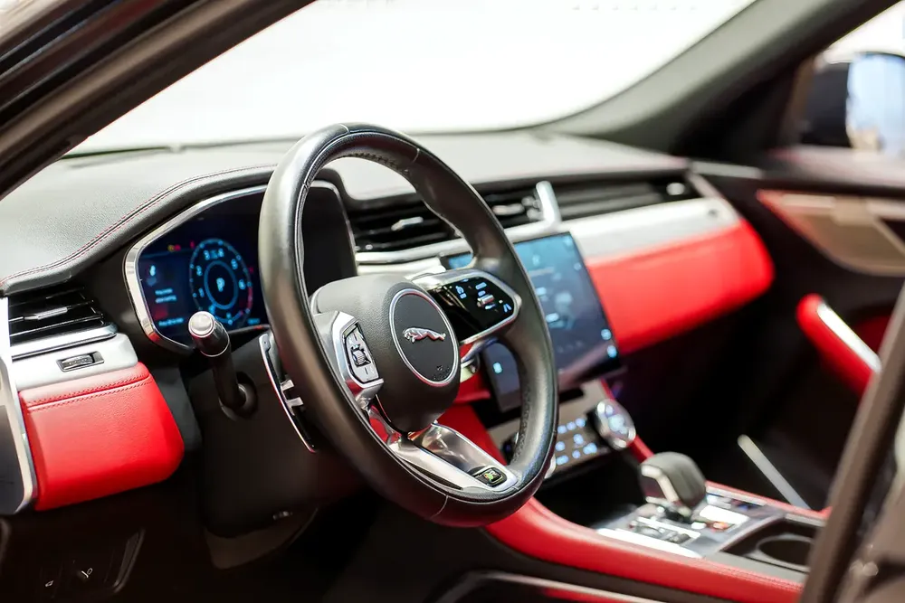 AED 2021 PM | JAGUAR F PACE R- SPORT 2021 | UNDER AGENCY WARRANTY SEPT 2026 | GCC - Image 11