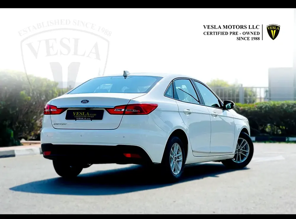 UNLIMITED MILEAGE WARRANTY / CRUISE CONTROL + CAMERA + ALLOY WHEELS + LED LIGHT / IN HOUSE FINANCE - Image 7