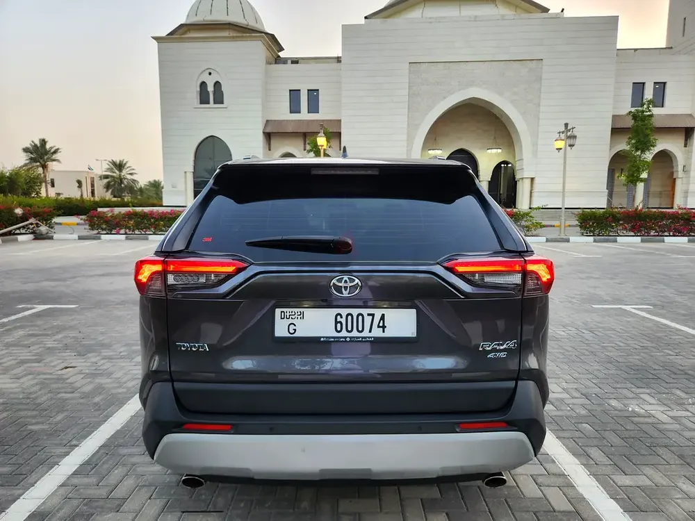 From Al Futtaim  No accident original paint - Image 5