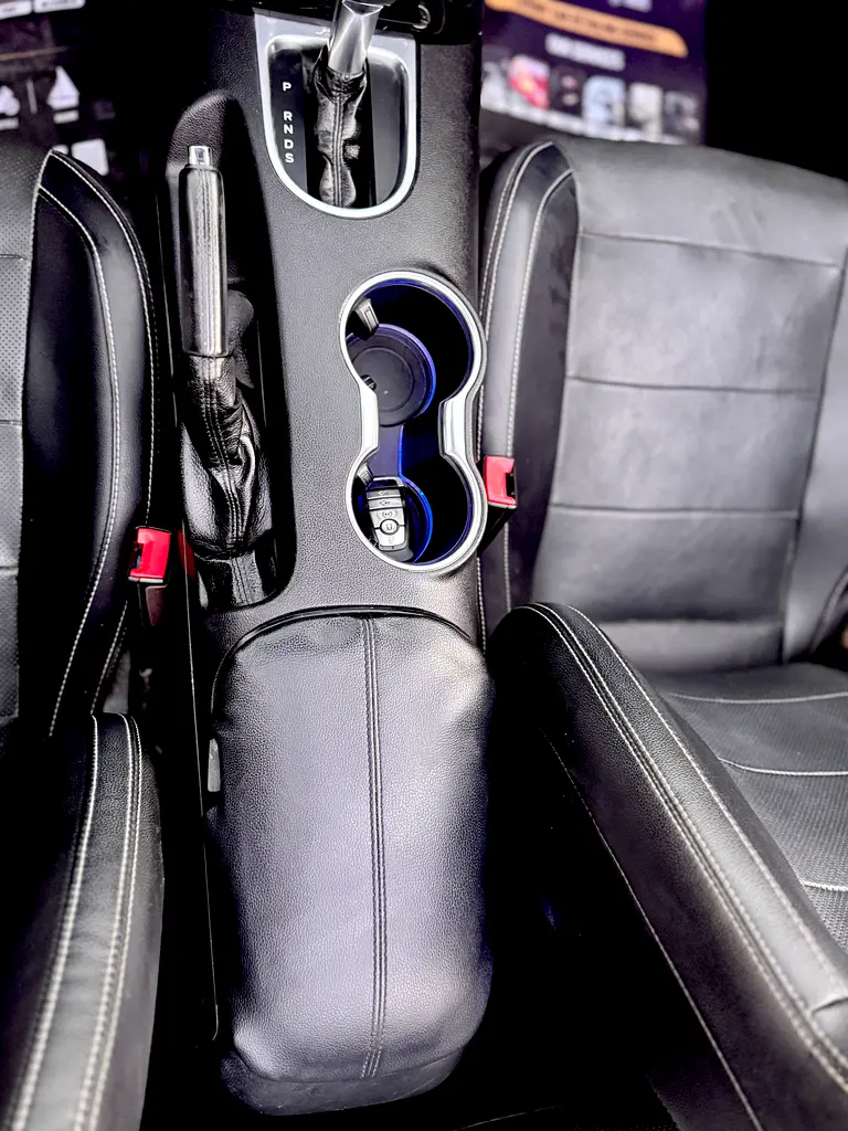 Mustang Ecoboost premium convertible - Image 13