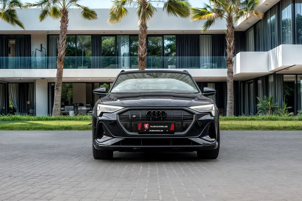 3,917 P.M |  E-Tron S Sportback 500 BHP | 0% Downpayment | E-TRON S 500 HP | AGENCY WARRANTY! - Image 4