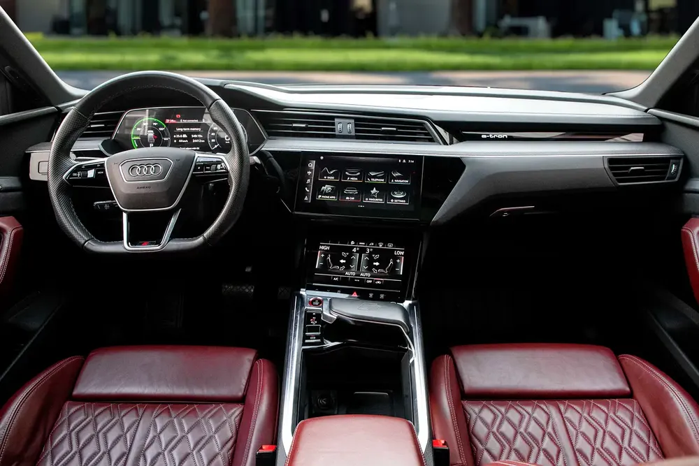 3,917 P.M |  E-Tron S Sportback 500 BHP | 0% Downpayment | E-TRON S 500 HP | AGENCY WARRANTY! - Image 8