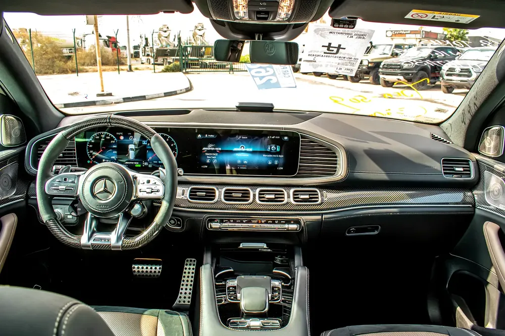 2022 - BENZ GLE63 S AMG - SUPER CLEAN - LIKE NEW - ONLY 35,000 KM - Image 10