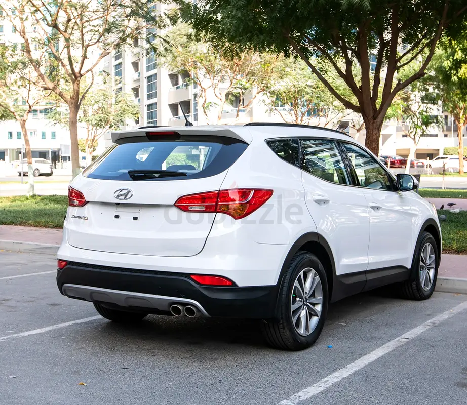 Hyundai Santafe GL 2016 GCC in Excellent Condition - Image 6