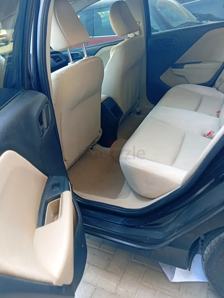 Honda City LX 2016 GCC Specs - Excellent Condition - Image 4