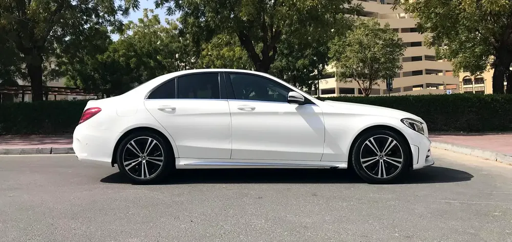 2016 Mercedes-Benz C200 Avantgarde - Japanese Specs - Pristine Condition - Image 10