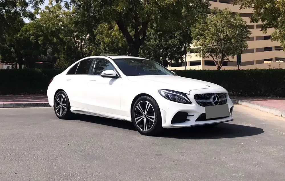 2016 Mercedes-Benz C200 Avantgarde - Japanese Specs - Pristine Condition - Image 6