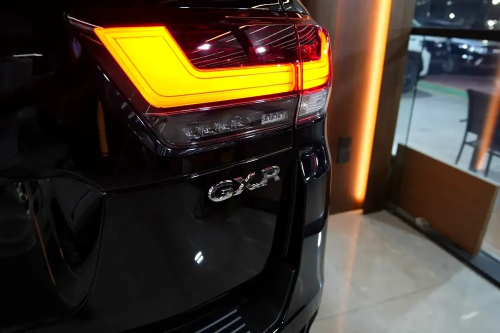 2026 LAND CRUISER 300 GXR 4.0L PETROL FULL OPTION GCC - Image 15