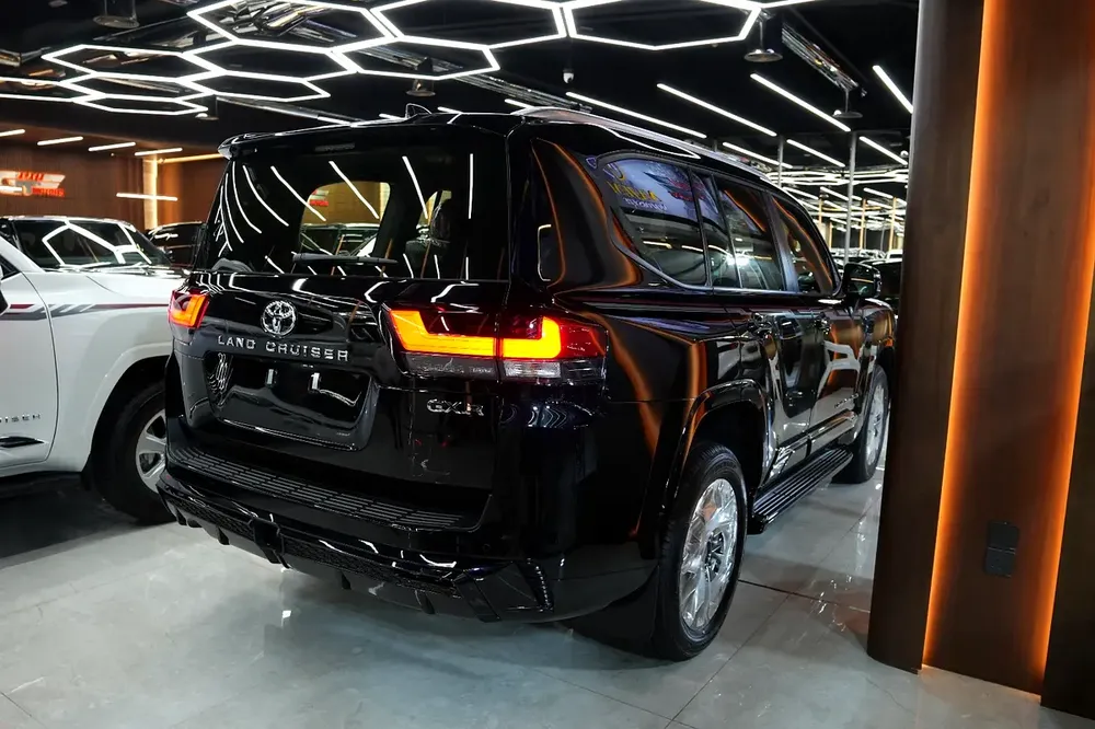 2026 LAND CRUISER 300 GXR 4.0L PETROL FULL OPTION GCC - Image 16