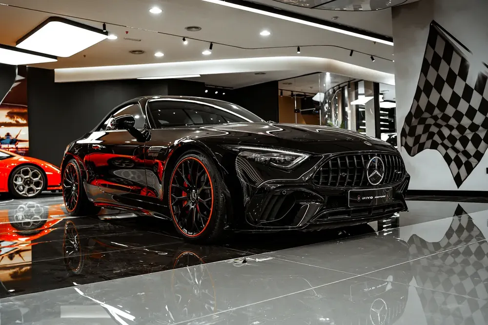 2023 Mercedes-Benz SL 55 AMG 4Matic Plus - GCC Specs - Image 10