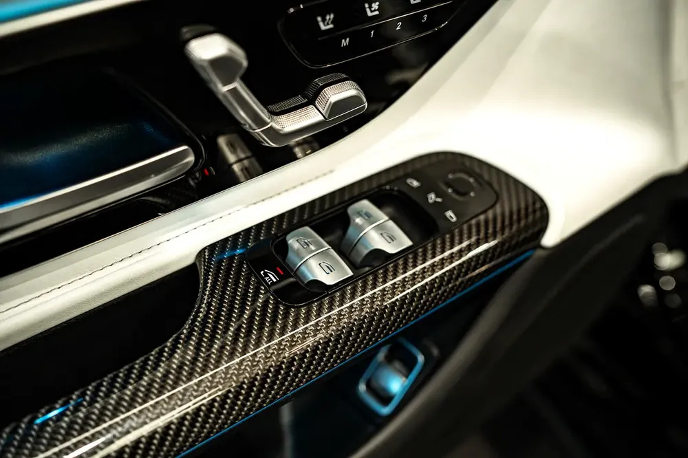 2023 Mercedes-Benz SL 55 AMG 4Matic Plus - GCC Specs - Image 15