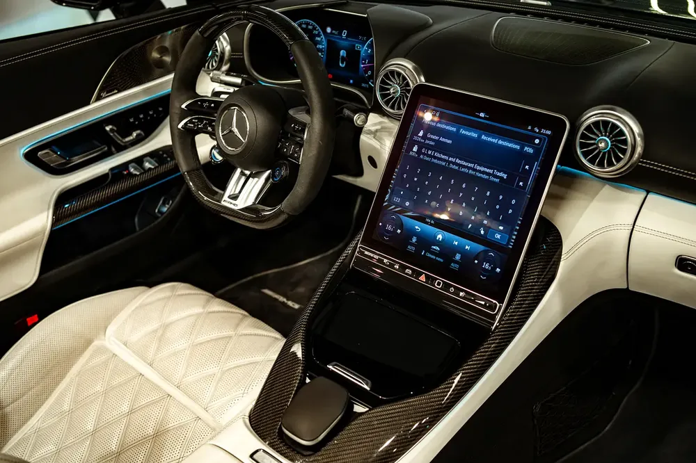 2023 Mercedes-Benz SL 55 AMG 4Matic Plus - GCC Specs - Image 16