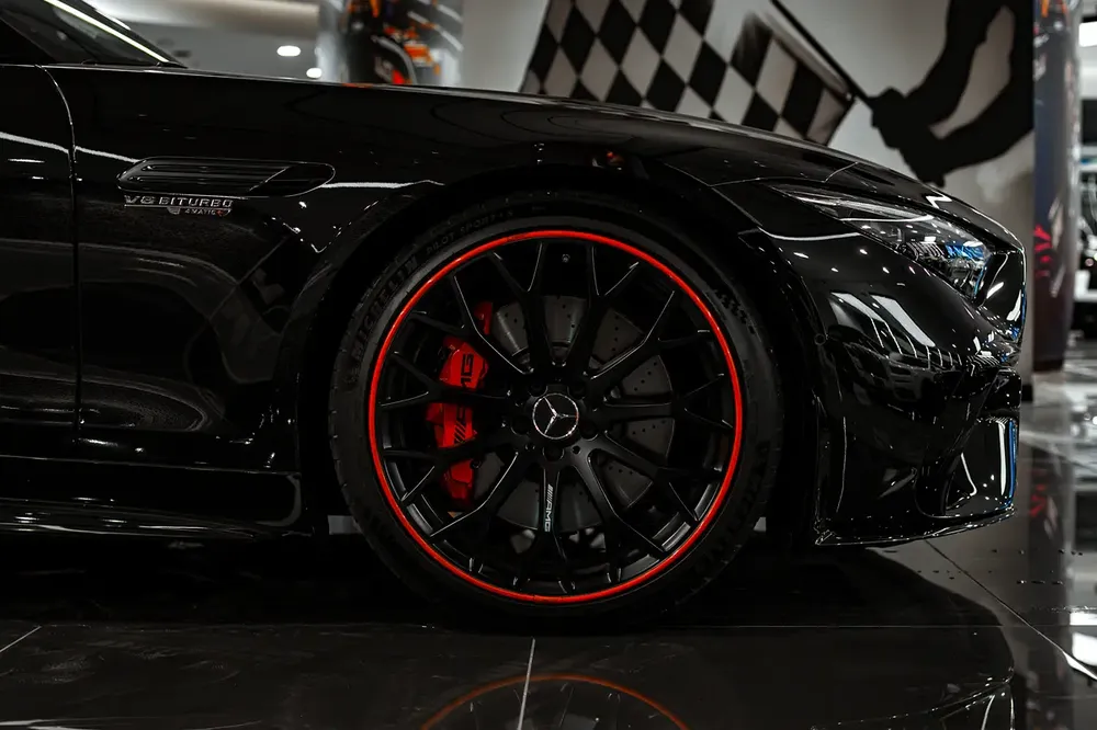 2023 Mercedes-Benz SL 55 AMG 4Matic Plus - GCC Specs - Image 5