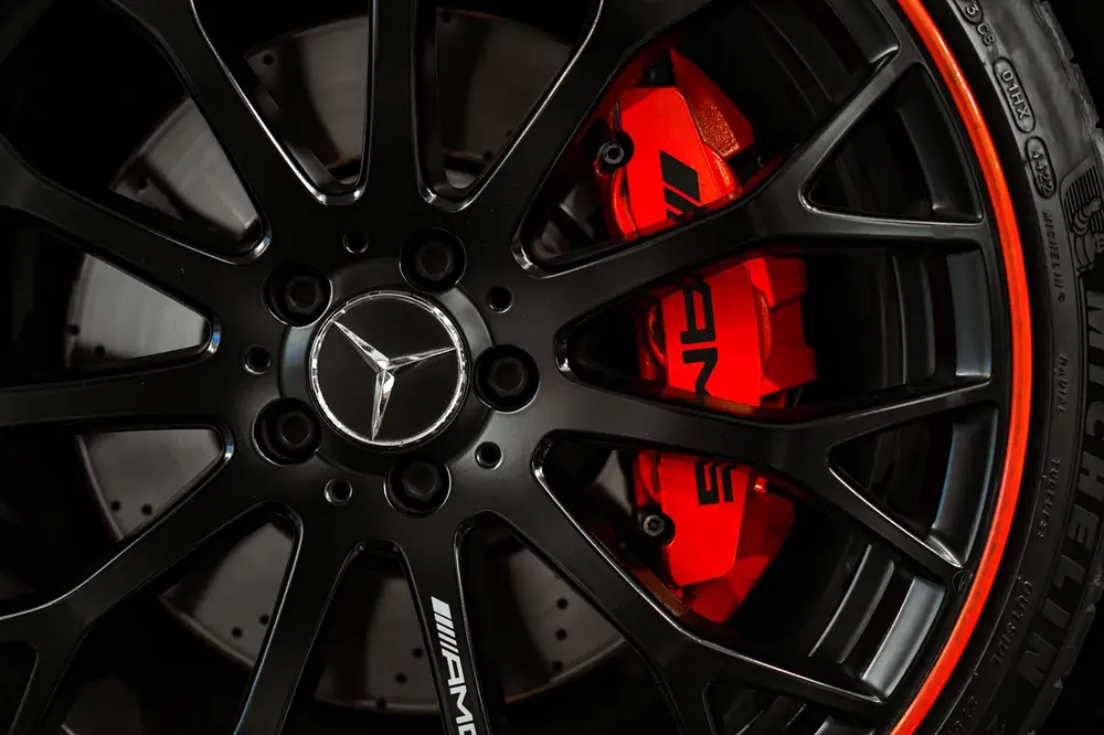 2023 Mercedes-Benz SL 55 AMG 4Matic Plus - GCC Specs - Image 8