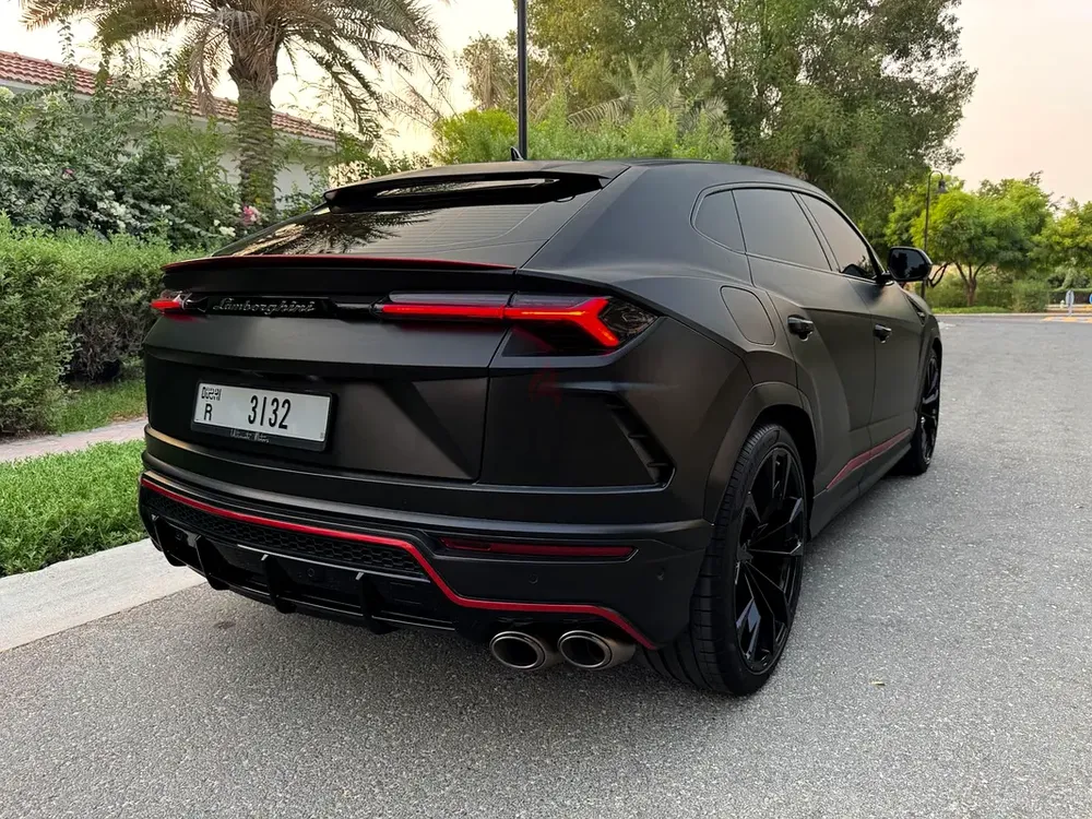 Lamborghini Urus | High Spec | Full Lamborghini Dealer History | Akrapovič | Carbon Fibre | PPF - Image 11
