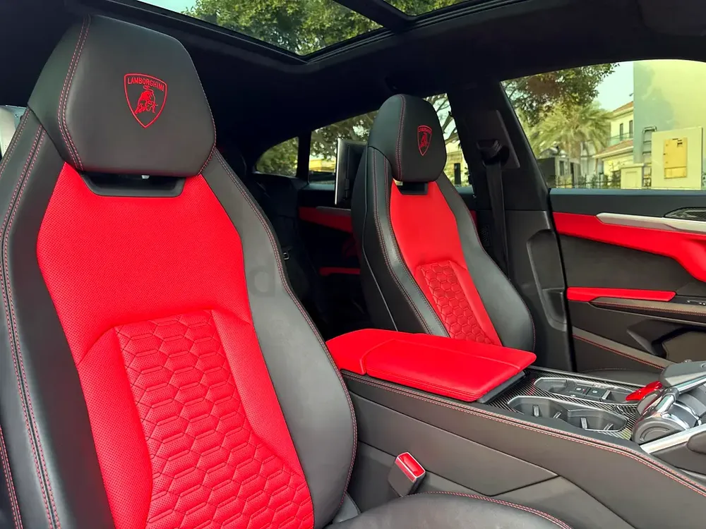 Lamborghini Urus | High Spec | Full Lamborghini Dealer History | Akrapovič | Carbon Fibre | PPF - Image 5
