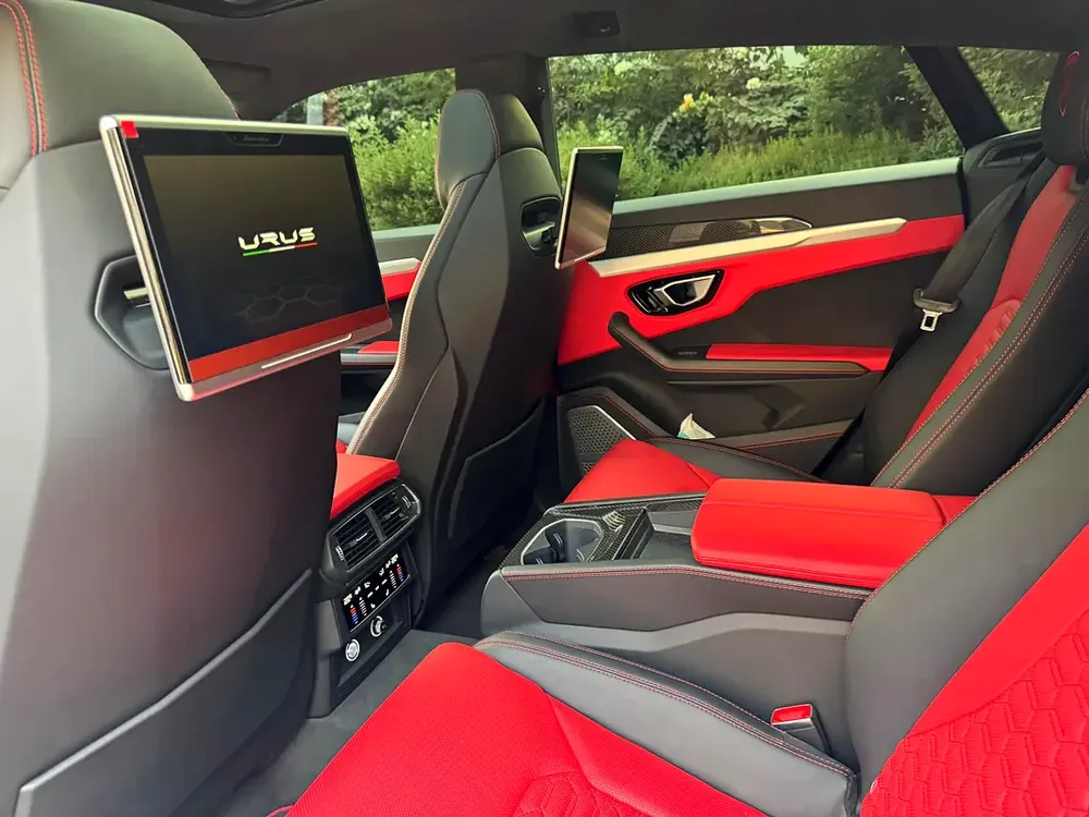 Lamborghini Urus | High Spec | Full Lamborghini Dealer History | Akrapovič | Carbon Fibre | PPF - Image 7