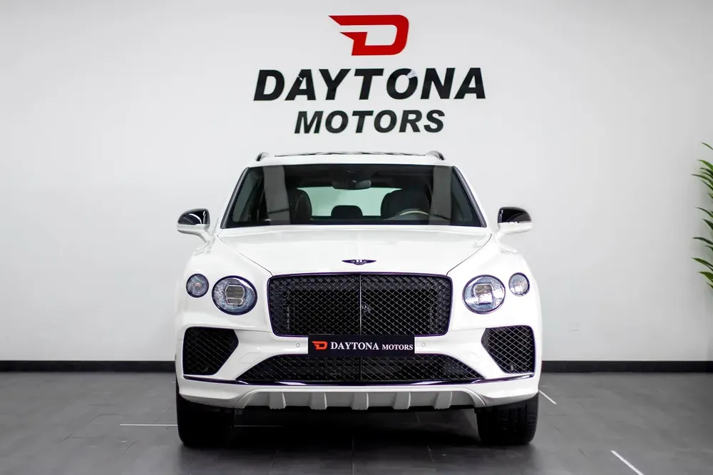 Bentley Bentayga V8 | 2021 | 13,000 km | Original Paint - Image 5