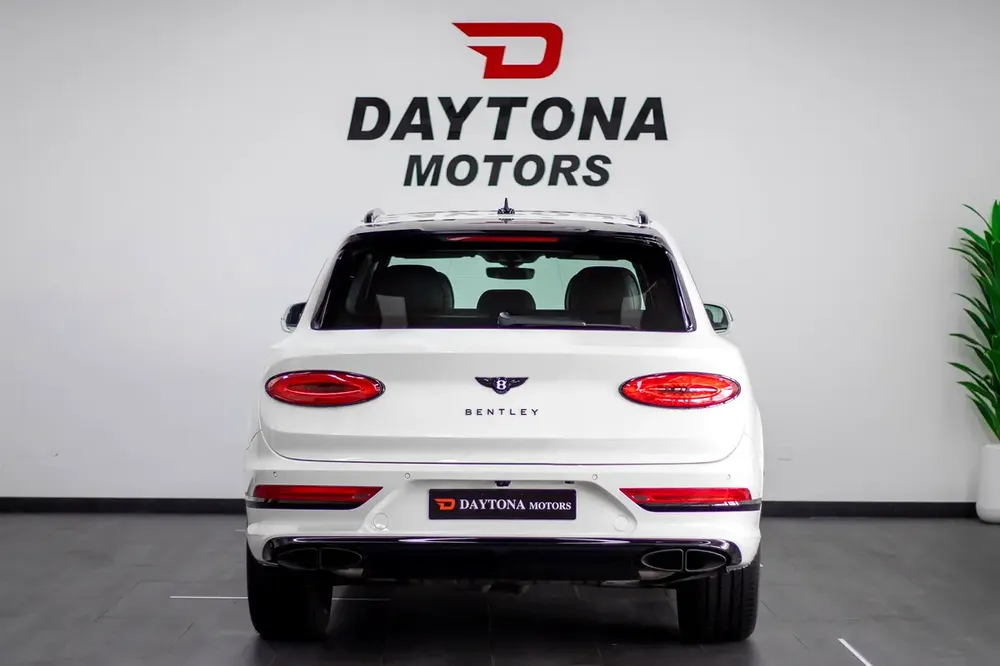 Bentley Bentayga V8 | 2021 | 13,000 km | Original Paint - Image 6